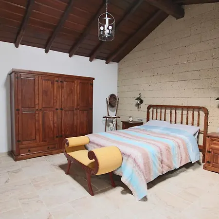 בית נופש Dani House *