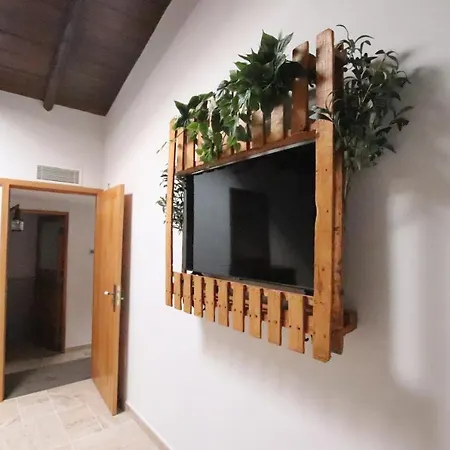 Semesterbostad Dani House *